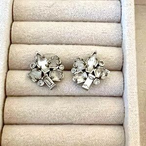 Kendra Scott Adella stud earrings with dust bag